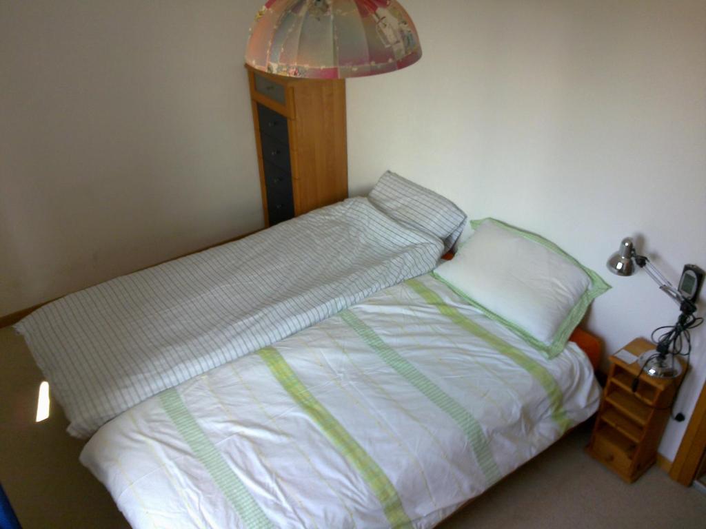 Postel nebo postele na pokoji v ubytování Private Room on second floor with a View