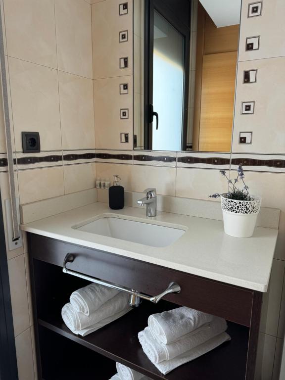 Koupelna v ubytování Apartamentos Turísticos Can Rocamora