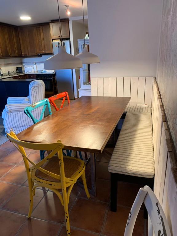 Saldes Pedraforca - Three-Bedroom Apartment