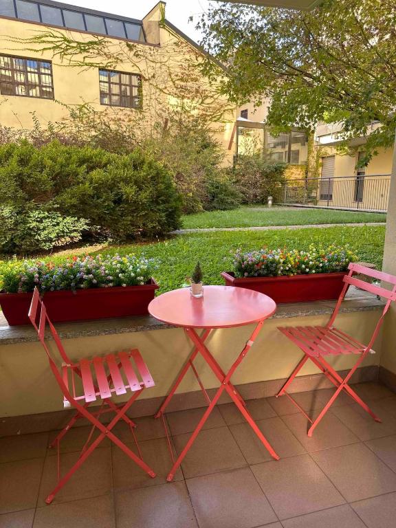 Laura s garden - romantic place and private parking