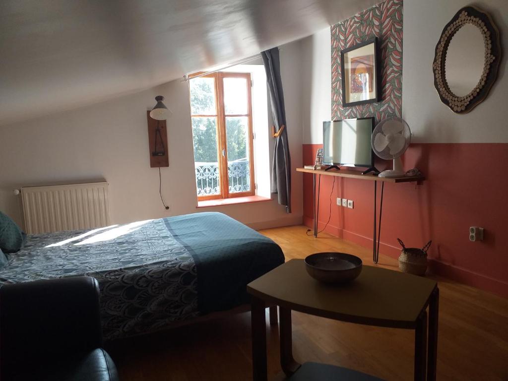 Postel nebo postele na pokoji v ubytování clos st Joseph