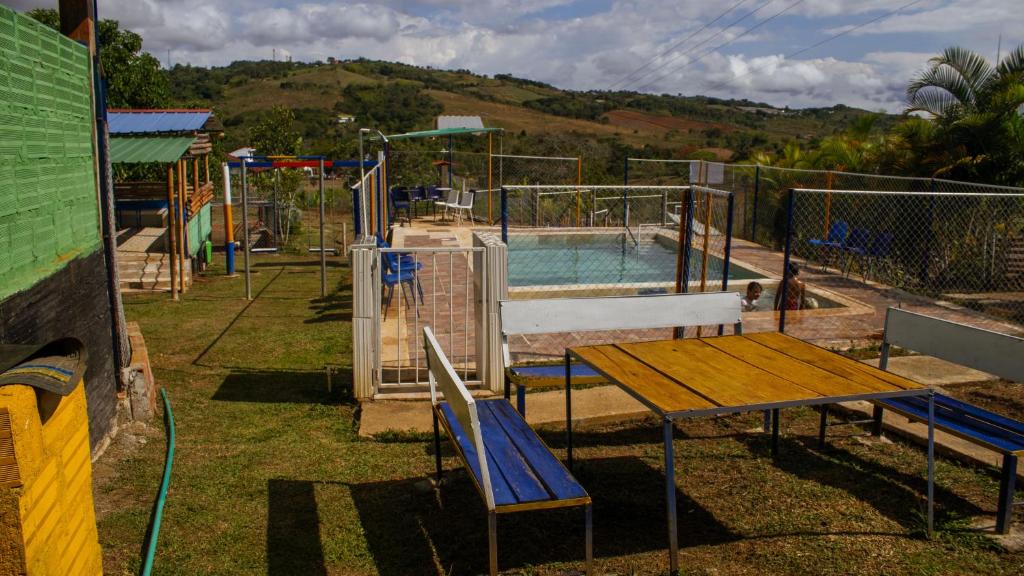 Bazén v ubytování Finca Pa Que Mas nebo v jeho okolí