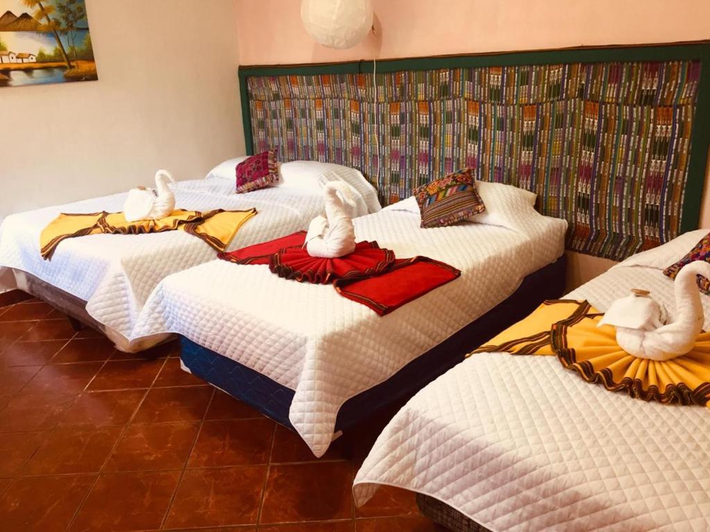 Gallery image of Hotel y Restaurante Casa Loma in Panajachel