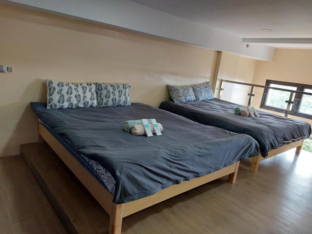 Summer Pines Loft 2 Bedroom Condo with Balcony & Free Parking photo