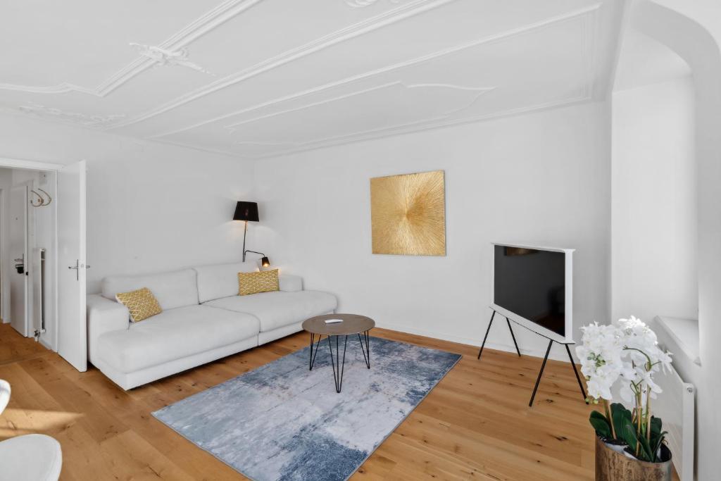 Postel nebo postele na pokoji v ubytování The R Apartment Cholfirst
