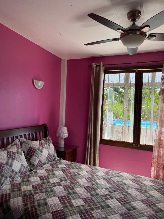Postel nebo postele na pokoji v ubytování Fortune Sea view Villa