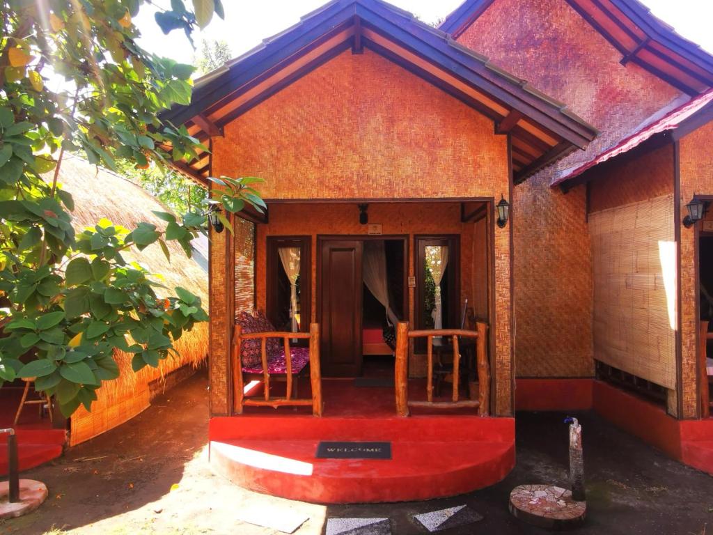 Kampung Meno Bungalows - 1