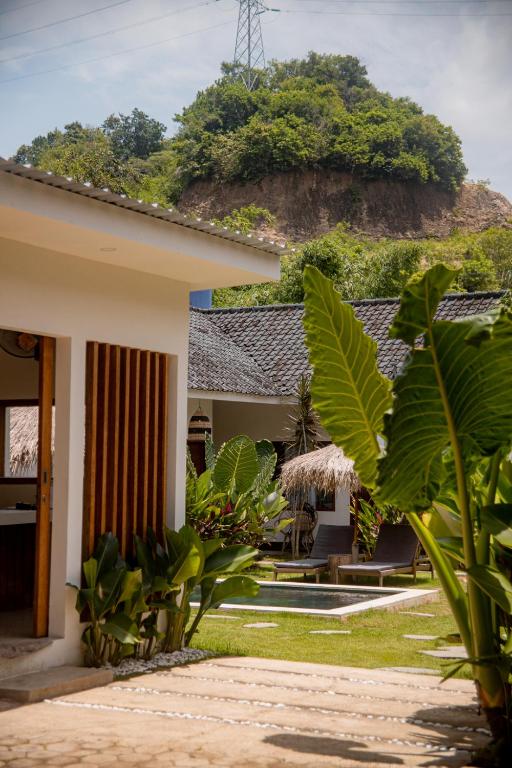 Zahrada ubytování Masaya Retreat Lombok