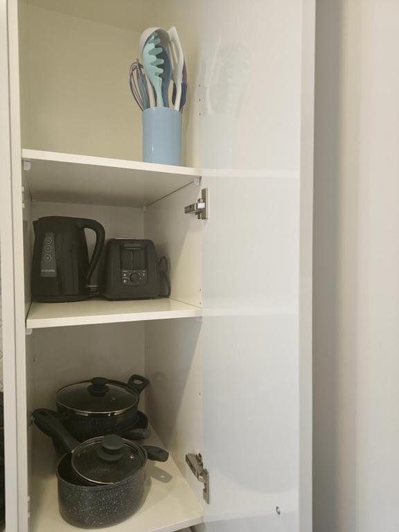 Cosmo Quarters - City Apartment with Pool & Spa - Resim 26