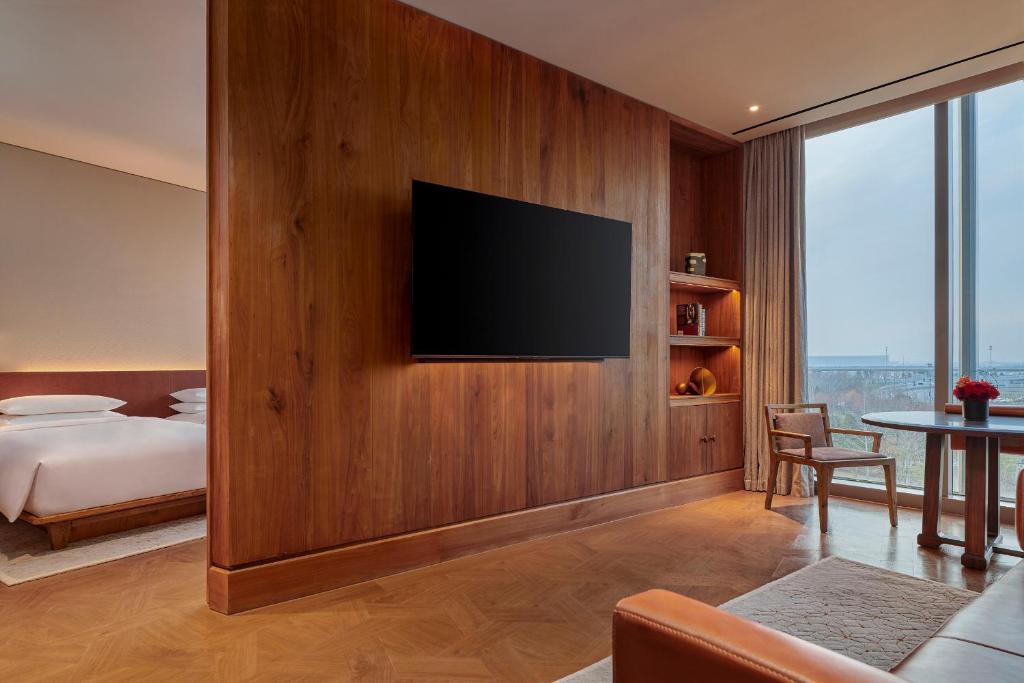 TV a/nebo společenská místnost v ubytování Mumian Beijing Daxing International Airport, part of Hyatt