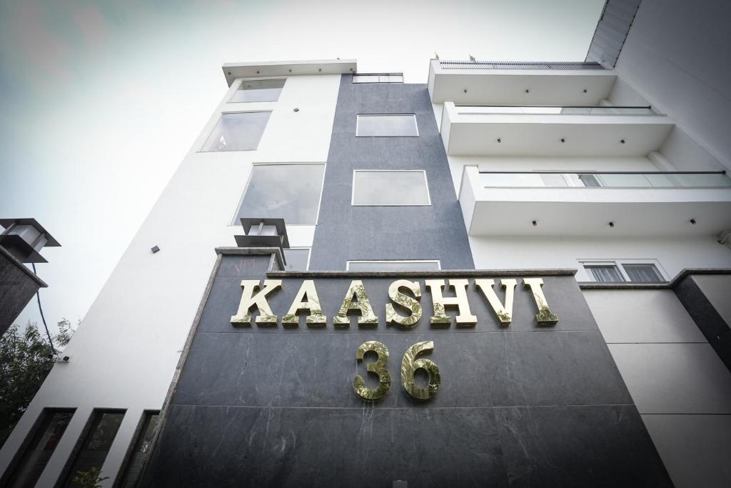 Fotografie z fotogalerie ubytování Kaashvi Residency - Managed by Atithi House v destinaci Greater Noida