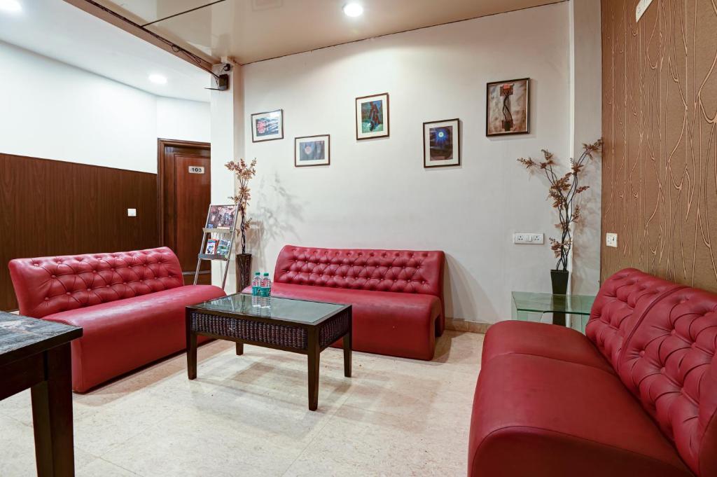 Posezení v ubytování New Ammby Inn - Lajpat Nagar