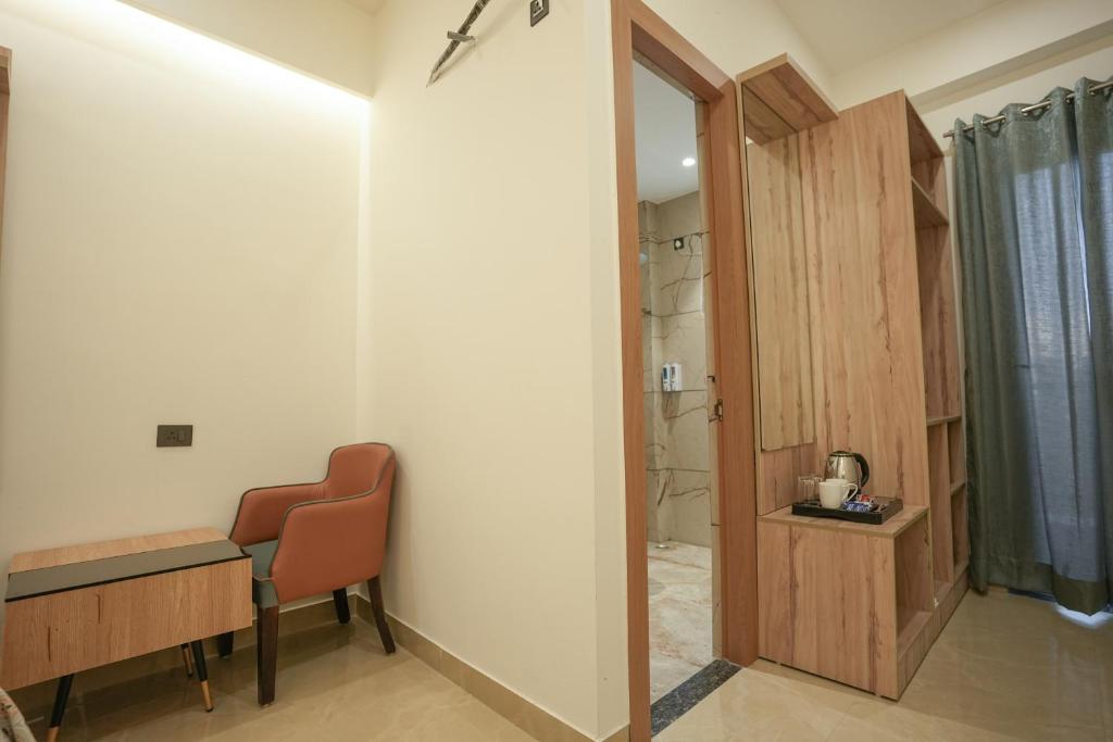Fotografie z fotogalerie ubytování Kaashvi Residency - Managed by Atithi House v destinaci Greater Noida