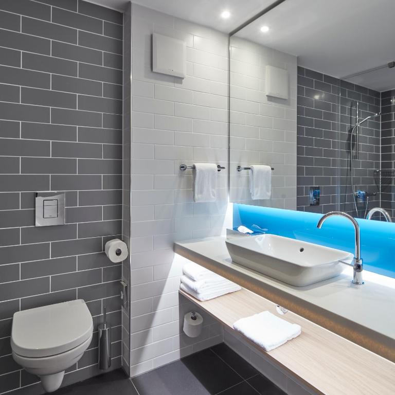 Koupelna v ubytování Holiday Inn Express - Merzig by IHG