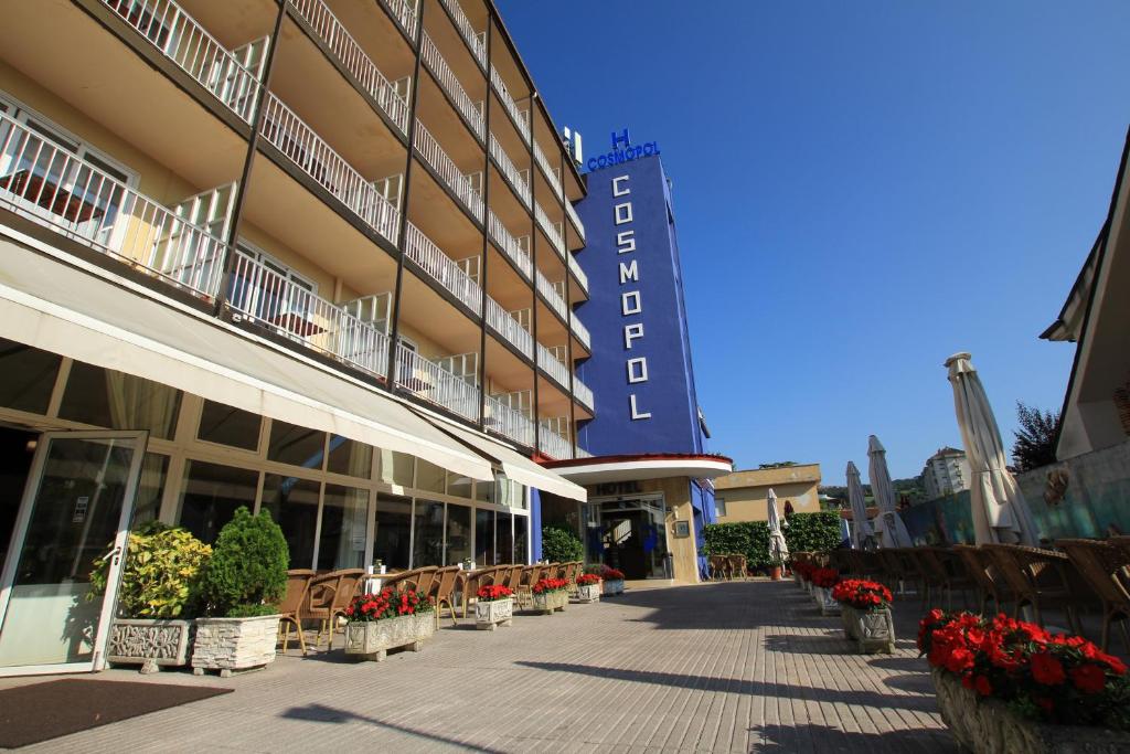 Budova, kde se hotel nachází