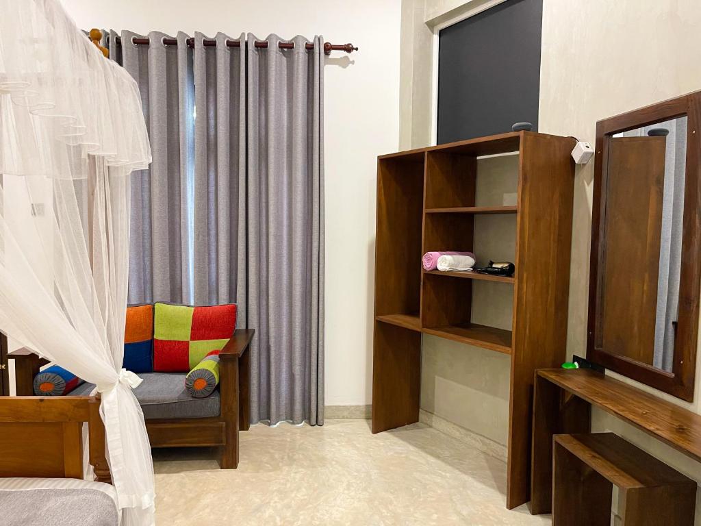Posezení v ubytování LaRoy FutureStay - Smart Hotel Mirissa