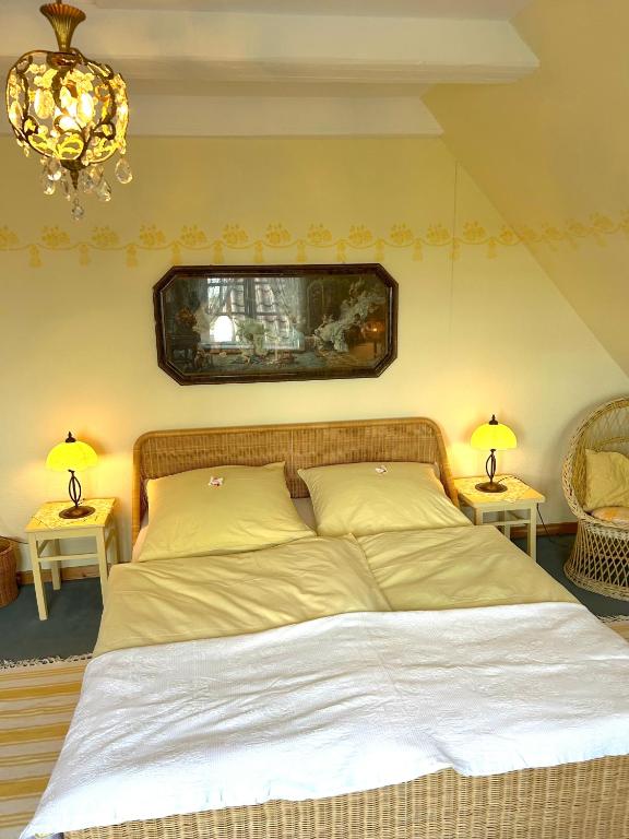 Landhaus Hüttblek - Double Room With Garden View