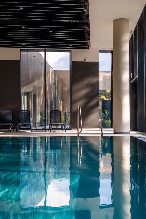 Bazén v ubytování Shellter Hotel Resort & Spa nebo v jeho okolí