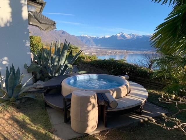 Gambar di galeri bagi Casa Helios - traumhafte Seesicht, Jacuzzi, Sauna di Orselina