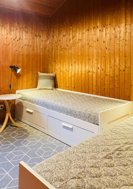 Ferienhäuschen 200 m vom See, mit eigenem Garten, Urlaub mit Hund in der Natur - Casa Vacanze
