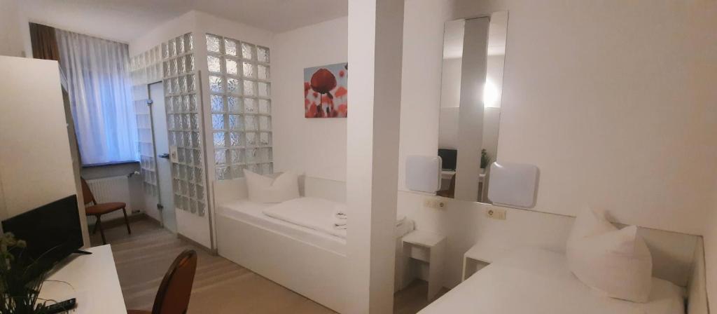 Central-Hotel Tegel - Resim 3