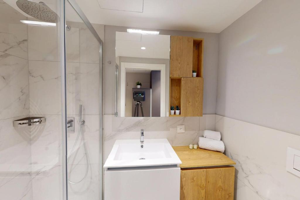 City Pop 2Night Zürich City - Self check-in - Resim 8