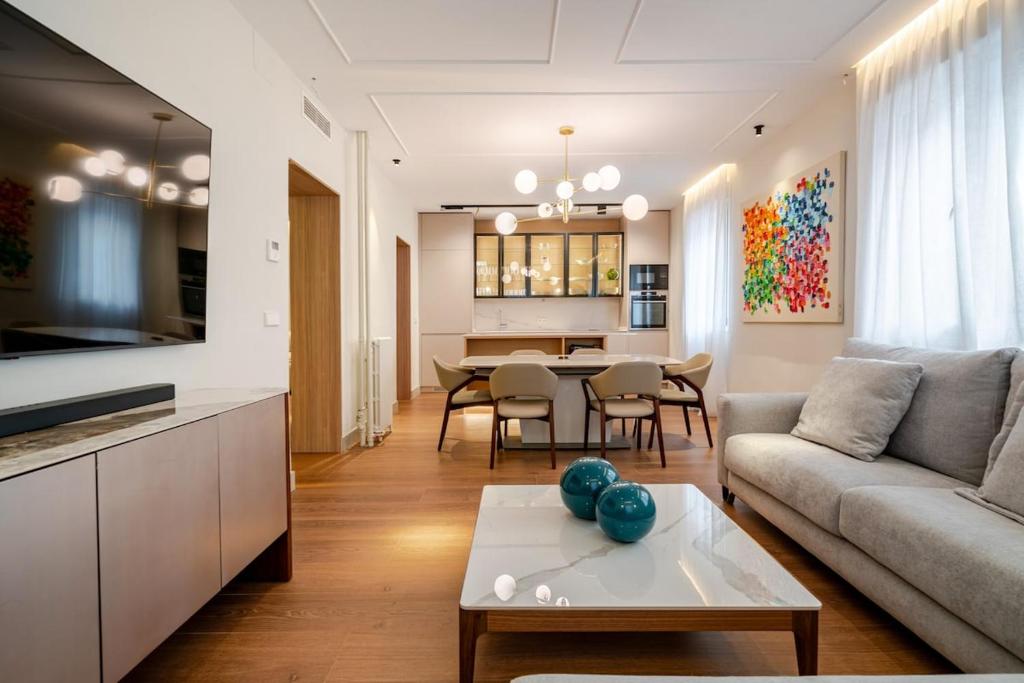 Curated visual reference: Picture Idea: Luxury Exclusive Apartment Salamanca 10 Pax Madrid Updated Prices 2026