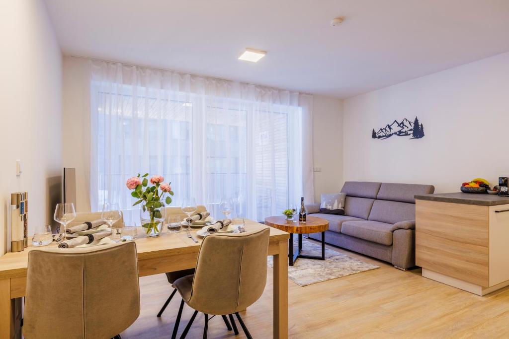 Χώρος καθιστικού στο MIA apartment