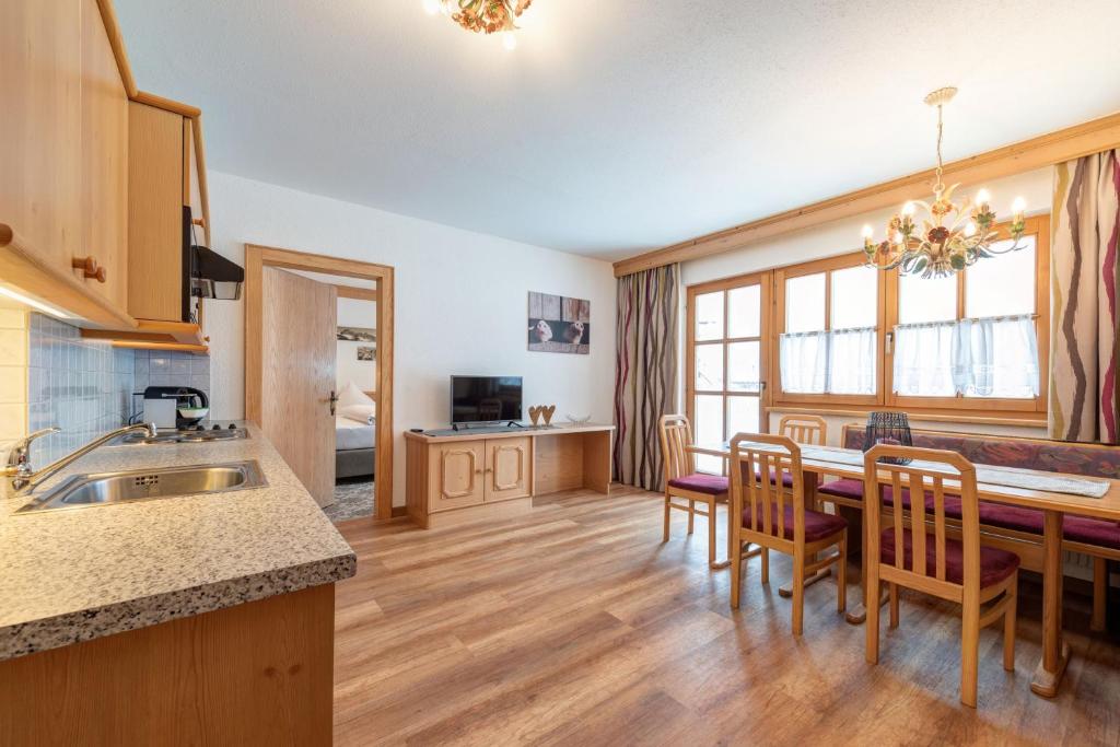 Kuchyň nebo kuchyňský kout v ubytování Landhaus Winkl