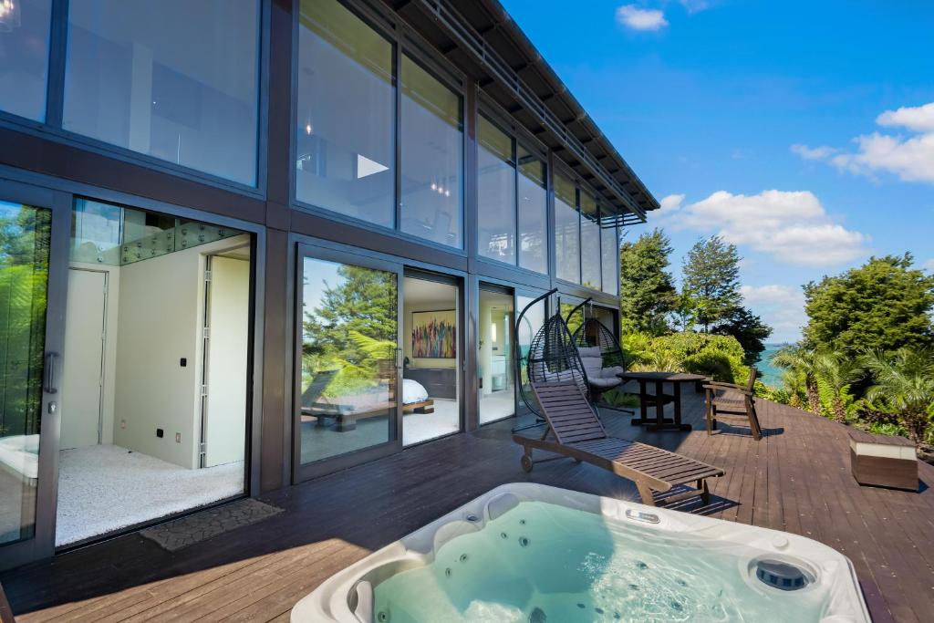 Bazén v ubytování Lodge by the beach - Luxury, Beach access, Ocean views, Private chef nebo v jeho okolí