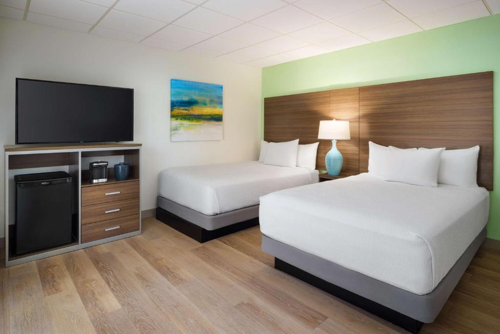 Best Western Naples Inn & Suites photo