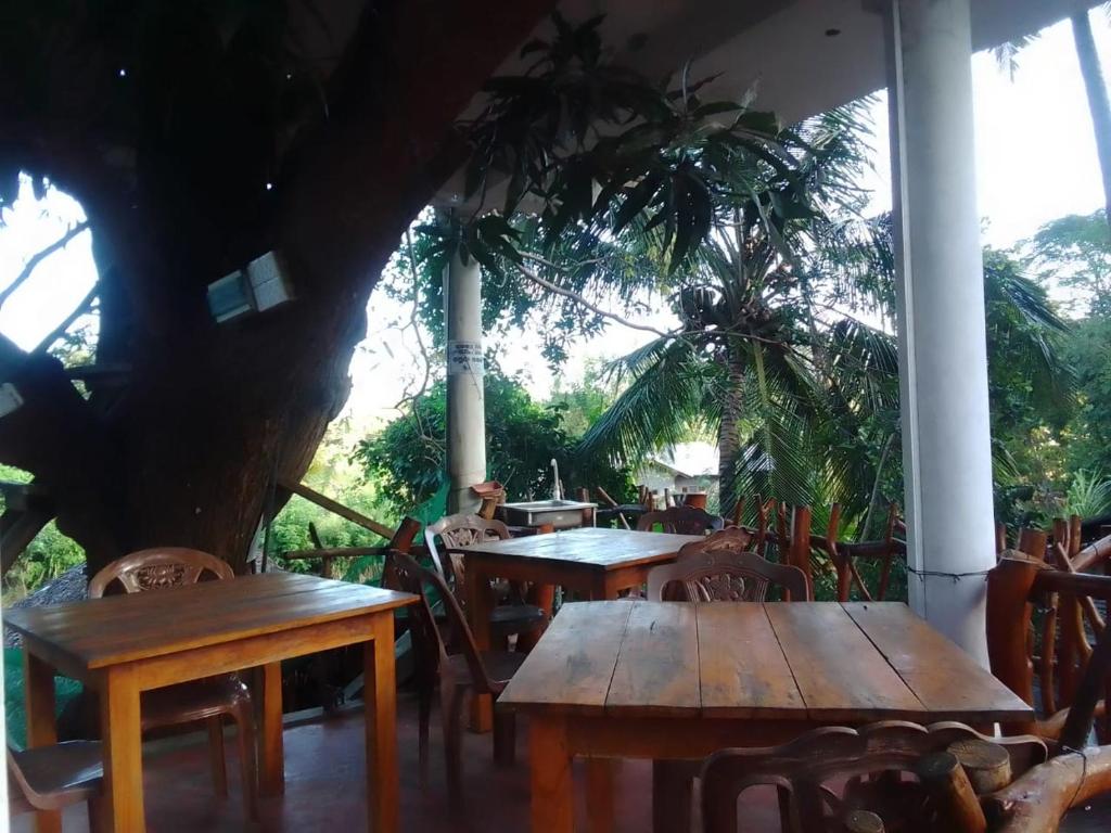 Zahrada ubytování Mango Tree Hotel & Restaurant