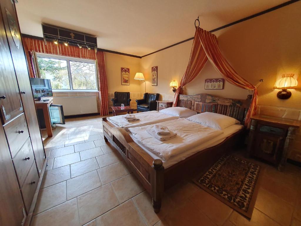 Ostsee-Rittergut-Rügen - BinzHotel & OrdensKapelle - Standard Double Room