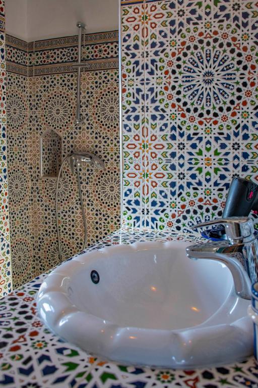 Koupelna v ubytování Le Petit Riad Maison d'hôtes