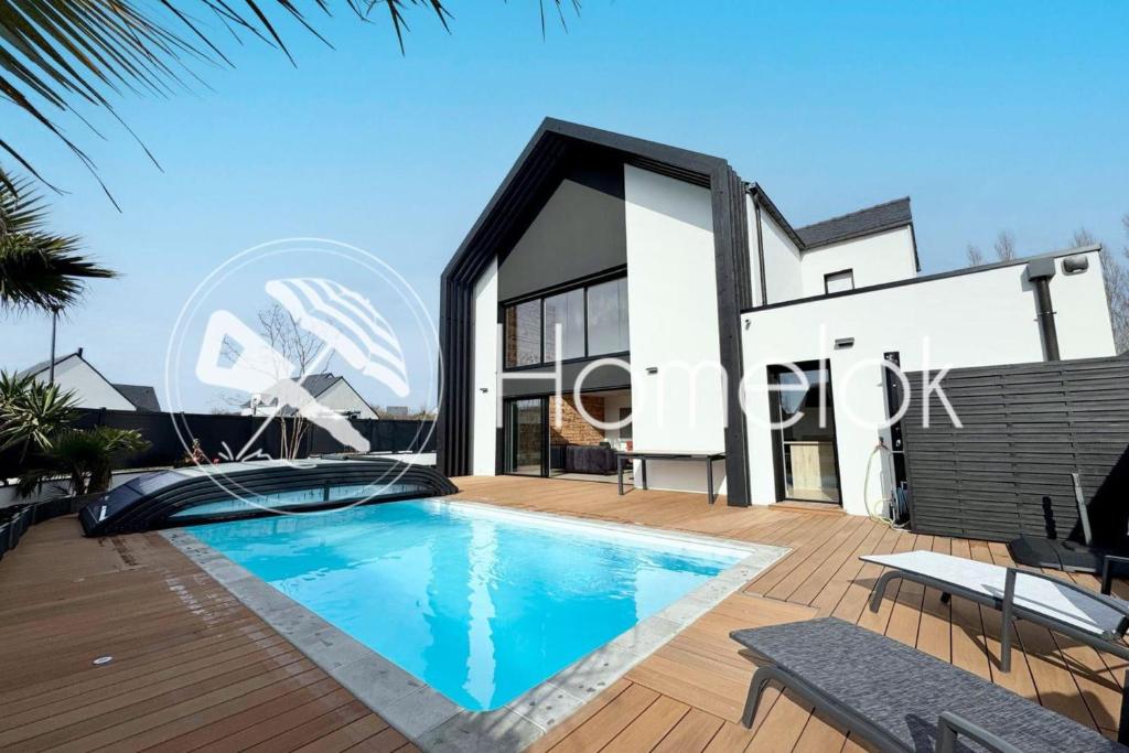 Luxury ! Villa de standing Piscine Plages à pied