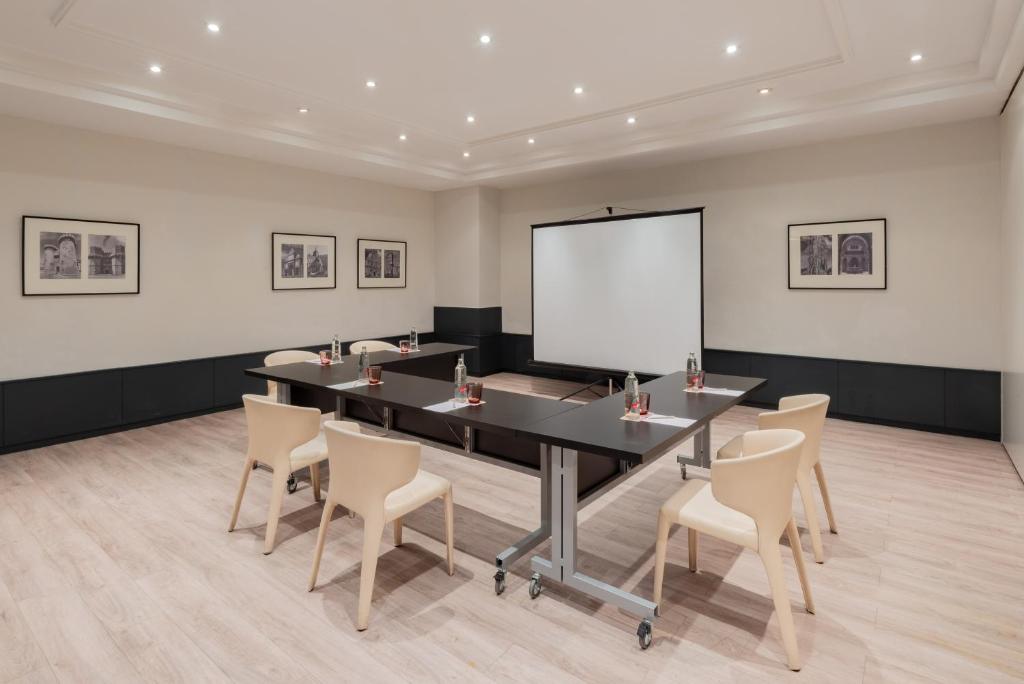 Hotel Madrid Alameda Aeropuerto, Affiliated by Meliá - Resim 38