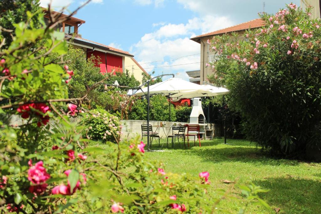 Zahrada ubytování Casa MarVi by Holiday World