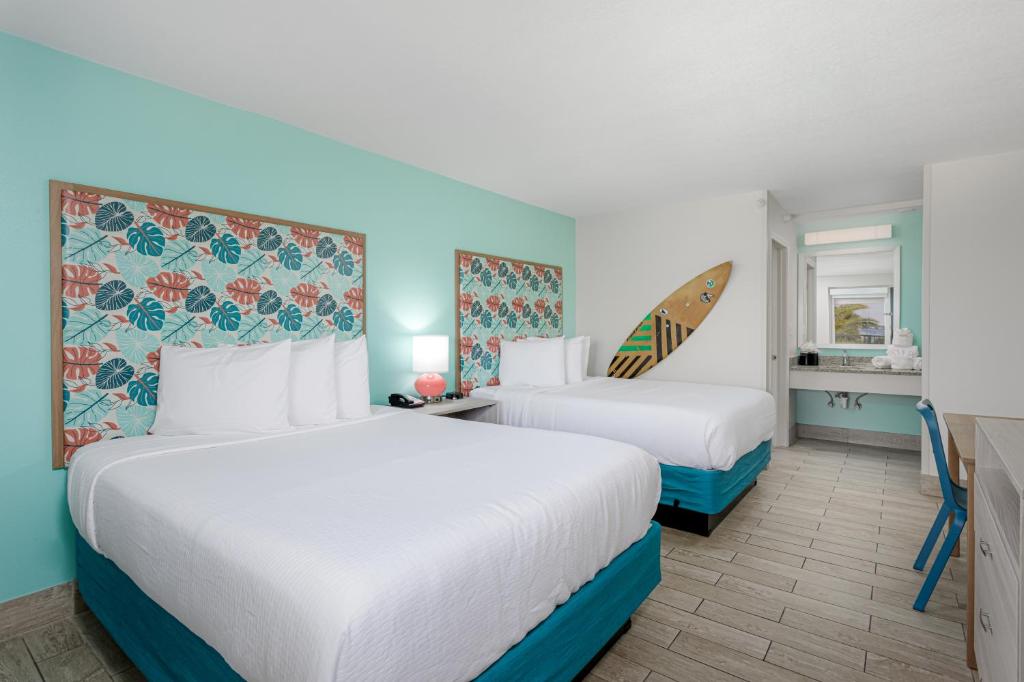 Surf & Sand Hotel - Free Hot Breakfast & Rentals photo