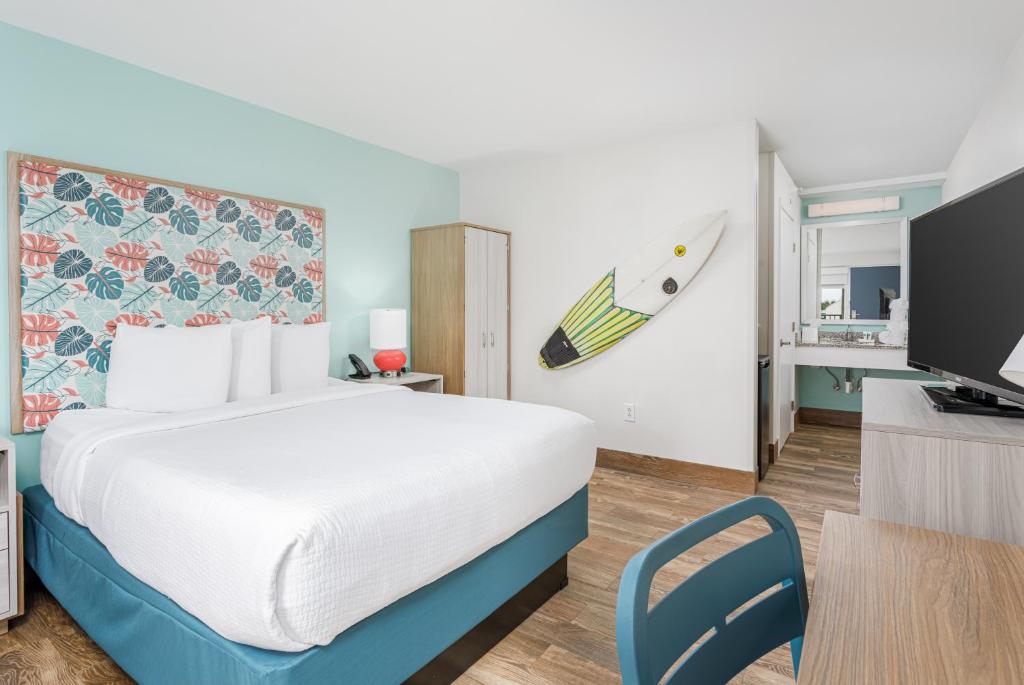 Surf & Sand Hotel - 