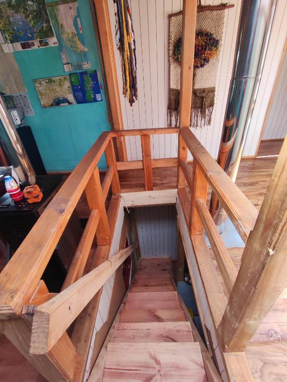 Pograd oz. pogradi v sobi nastanitve casa familiar Roxana
