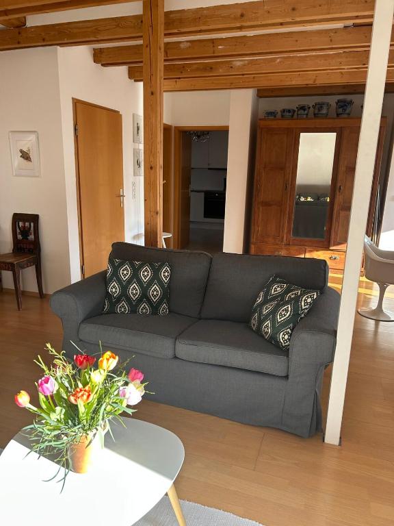 Posezení v ubytování Große Wohnung mit Dachterrasse in Starnberg