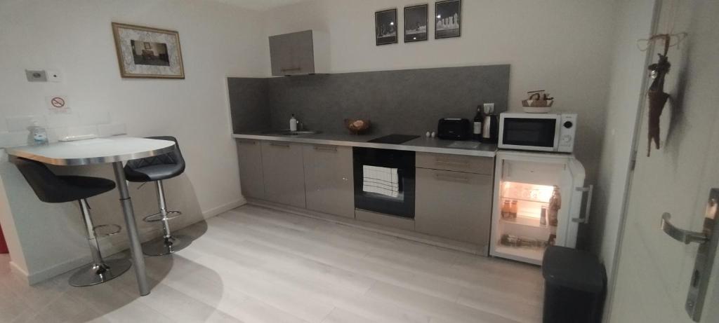 " La suite royale " Loveroom avec jacuzzi – photo 12