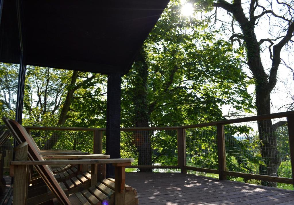 Balkoni atau teres di Cosy hideaway nestled between Aberporth & Tresaith