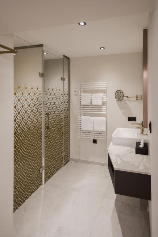 Hotel Schwarzer Bär - Resim 13