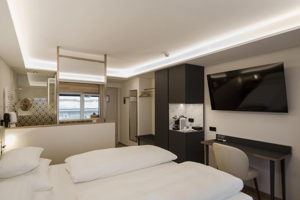 Hotel Schwarzer Bär - Resim 8