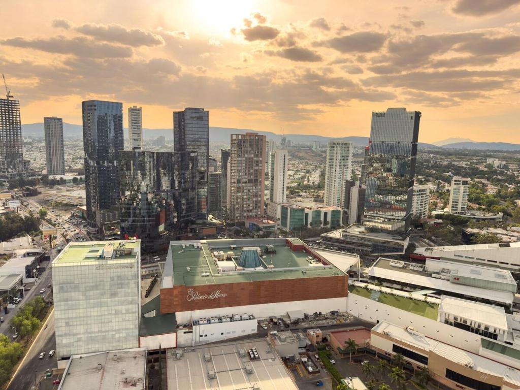 Nespecifikovaný výhled na destinaci Guadalajara nebo výhled na město při pohledu z apartmánu