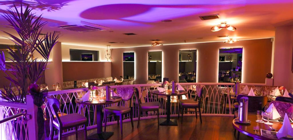 Restaurace v ubytování Central Hotel Donegal