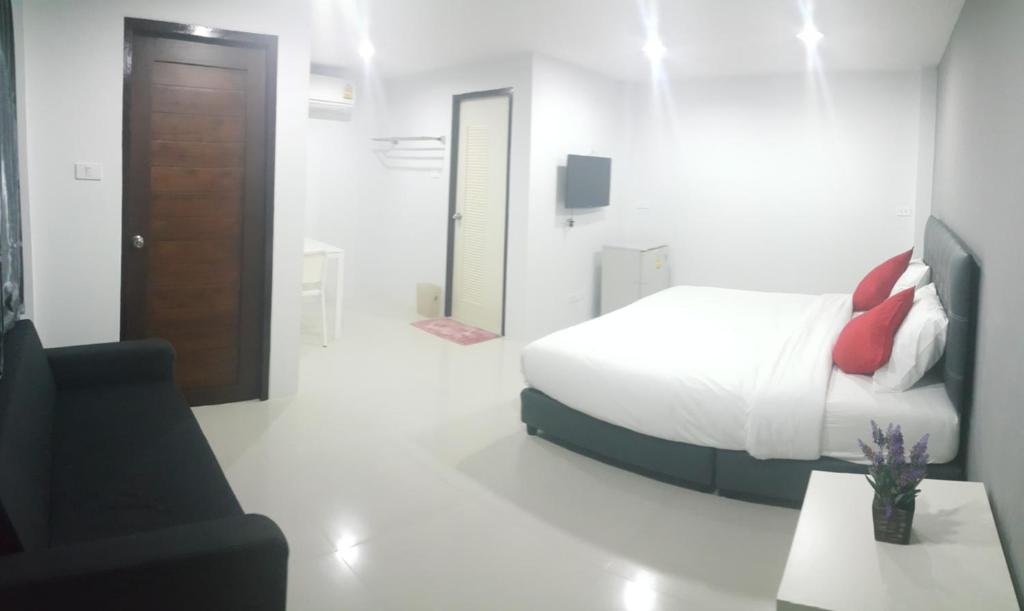 The Clover Lampang - Habitación Individual Con Balcón