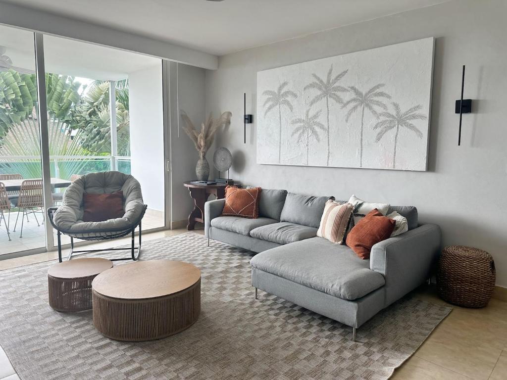Posezení v ubytování Beach Apartment At Nikki Residences 2 Bedroom
