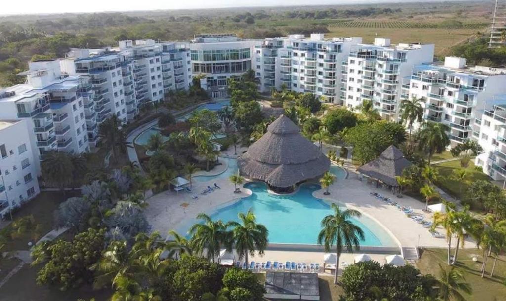 Bazén v ubytování Beach Apartment At Nikki Residences 2 Bedroom nebo v jeho okolí